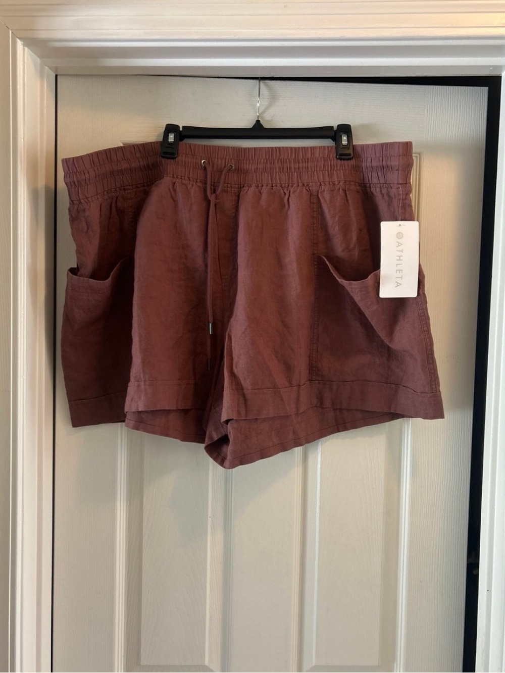 Athleta Cabo linen shorts, NWT size 26